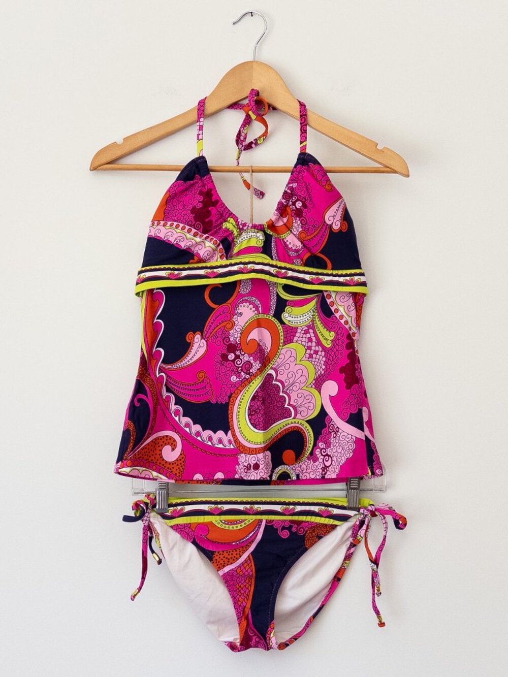 Trina Turk Tankini Swimsuit Dopamine Pink Paisley Halter 2 Piece Boho 6/8